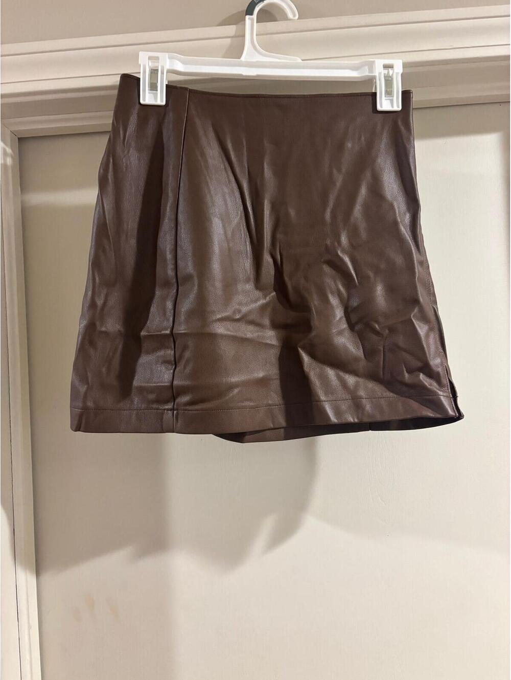 Hollister Ultra High Rise Faux Leather Mini Skirt Brown Size Small Edgy Chic